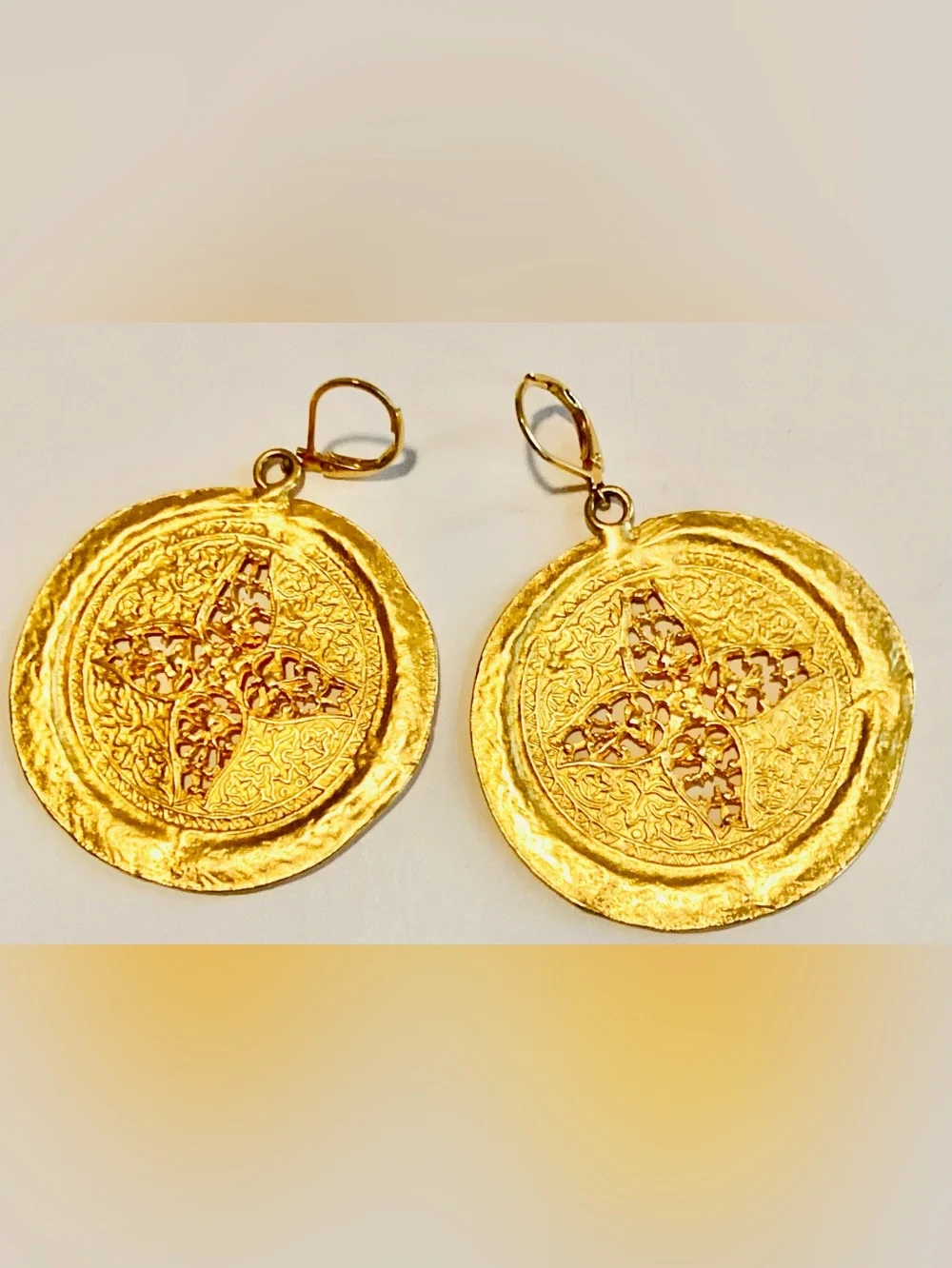 Kenneth Jay Lane Hammered Gold Coin Earrings - Picture 1 of 4